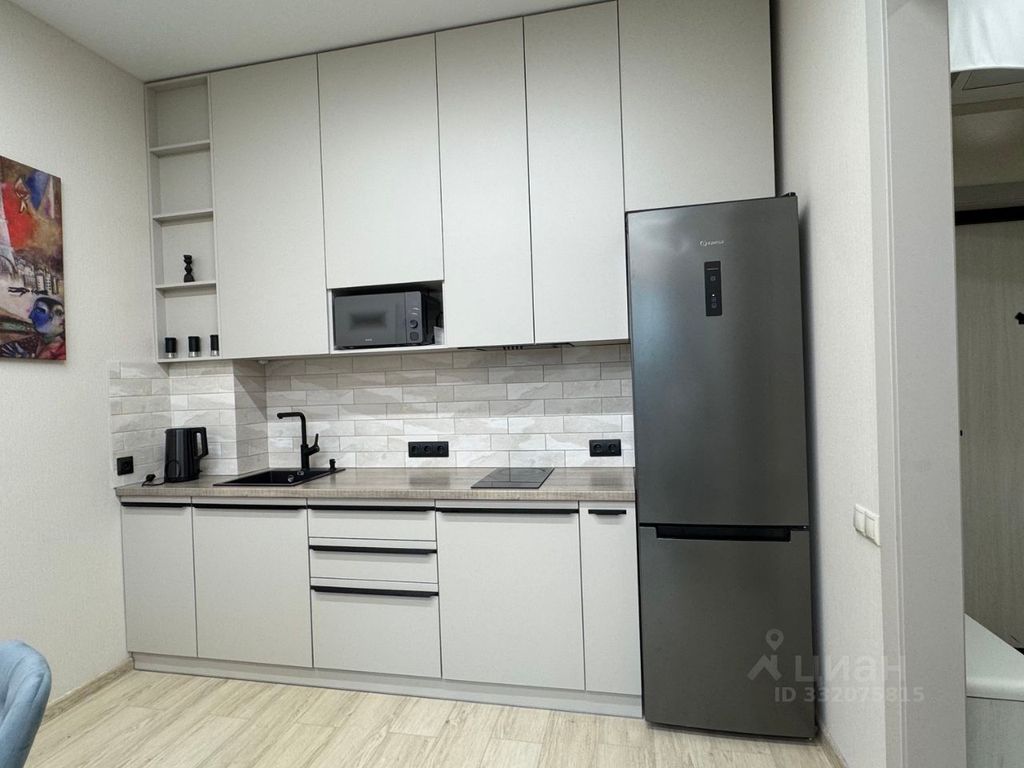 m. ZIL: Apartment, studio