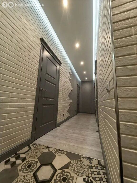 m. Molodezhnaya: Apartment, 2-rooms
