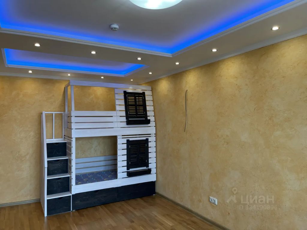 m. Khimki: Apartment, 2-rooms