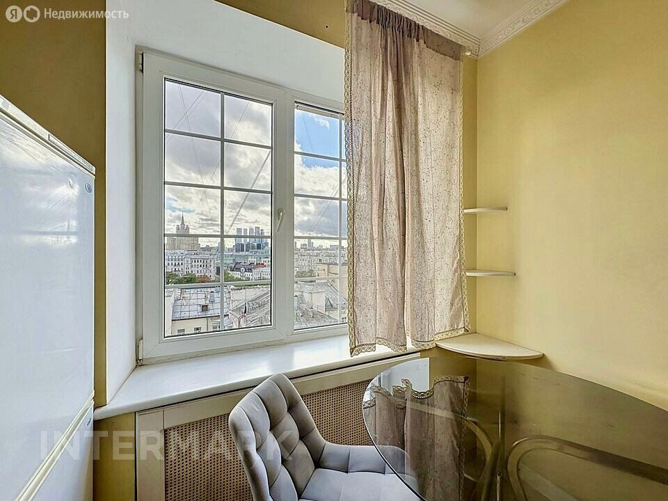 m. Mayakovskaya: Apartment, 1-rooms