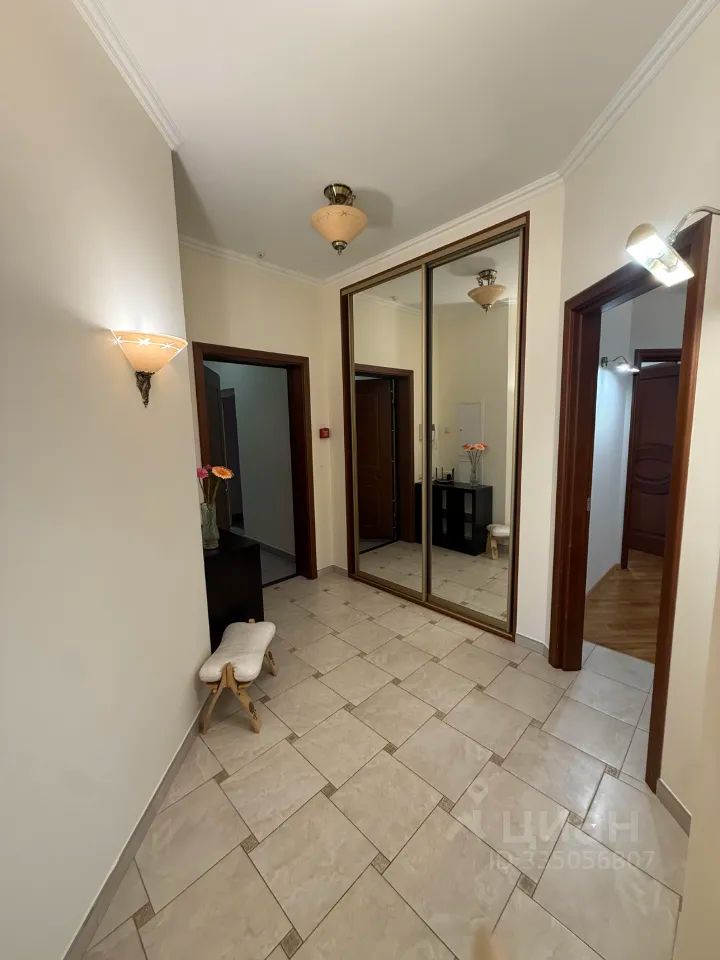 m. Lomonosovsky prospekt: Apartment, 2-rooms