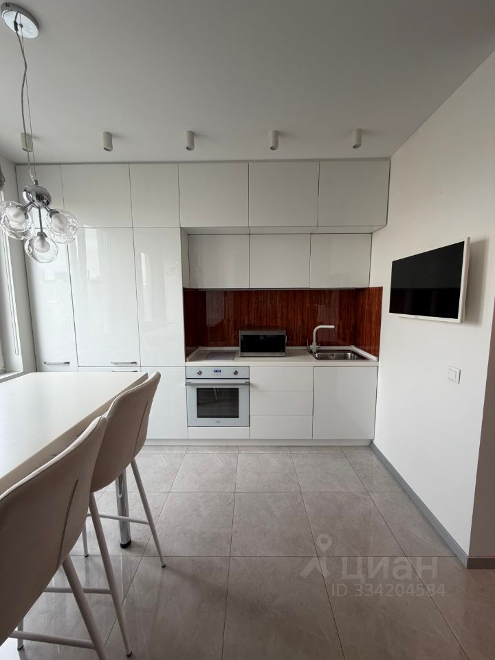 m. Narodnoe Opolchenie: Apartment, 2-rooms