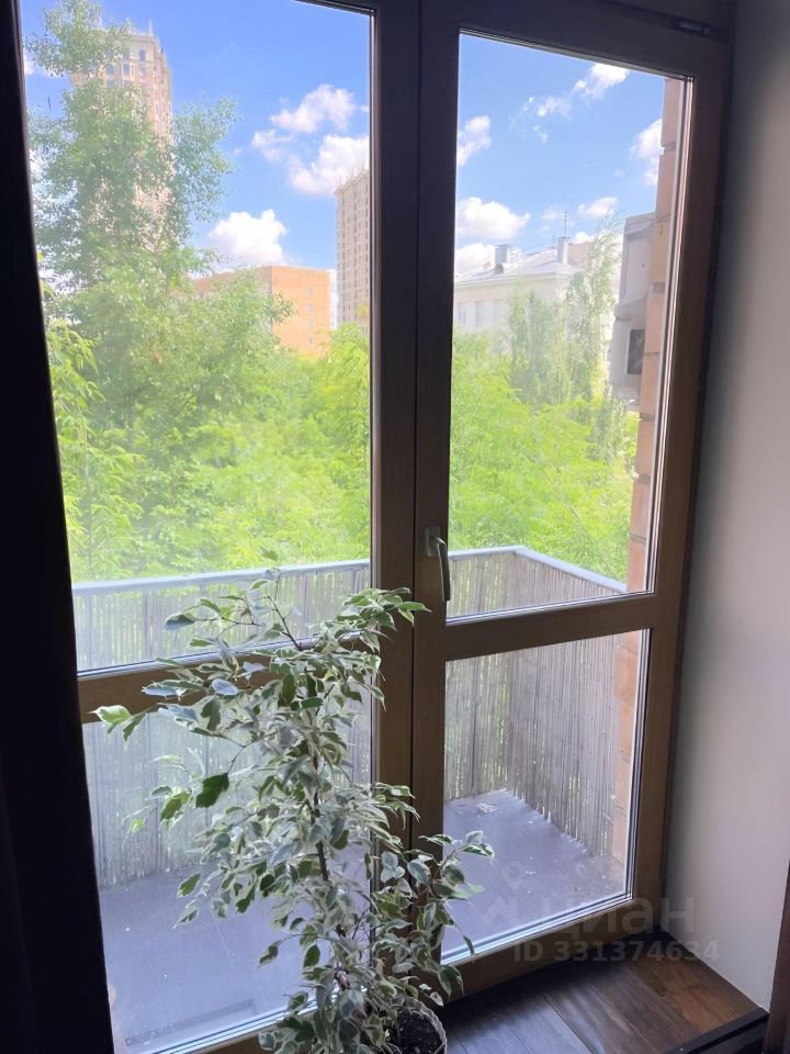 m. Oktyabrskoe pole: Apartment, 2-rooms