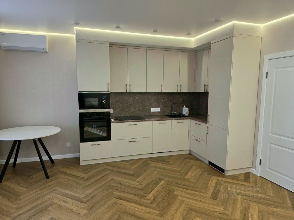 m. Molzhaninovo: Apartment, 2-rooms