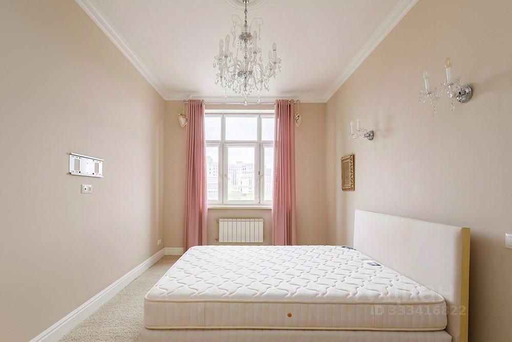 m. Lomonosovsky prospekt: Apartment, 2-rooms
