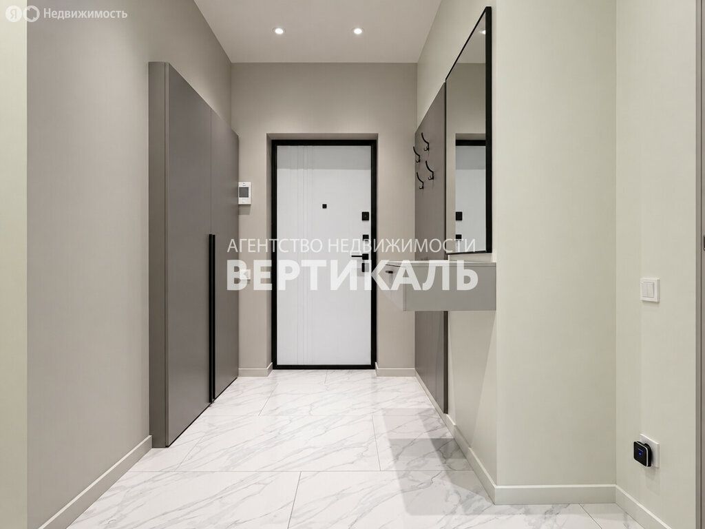m. Spartak: Apartment, 3-rooms