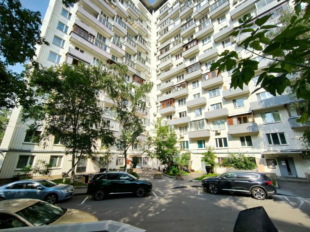 m. Polyanka: Apartment, 2-rooms