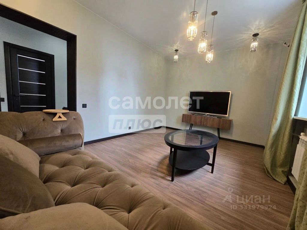 m. Serp i Molot: Apartment, 2-rooms