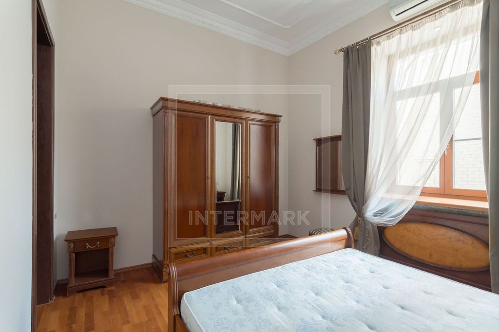 m. Mayakovskaya: Apartment, 3-rooms