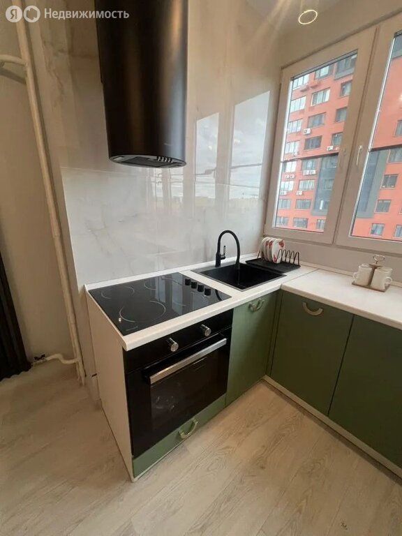 m. ZIL: Apartment, 1-rooms