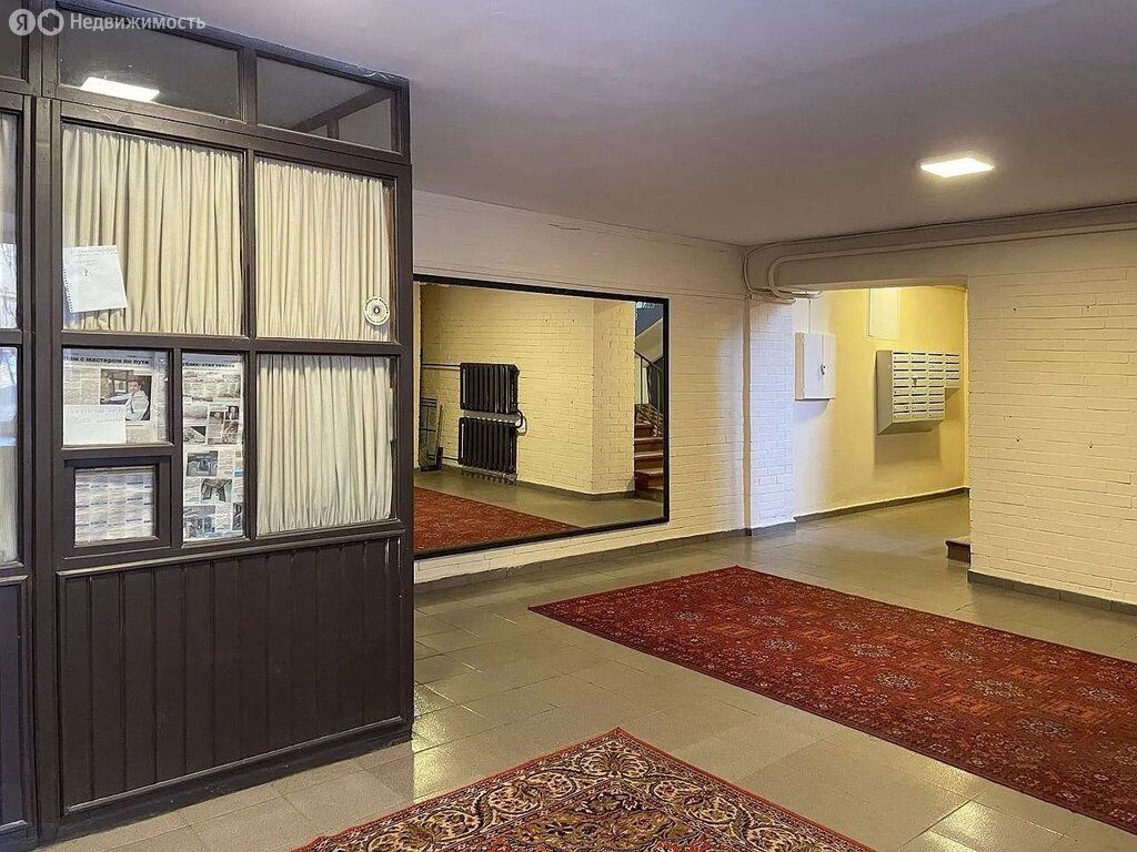m. Delovoy tsentr: Apartment, 2-rooms
