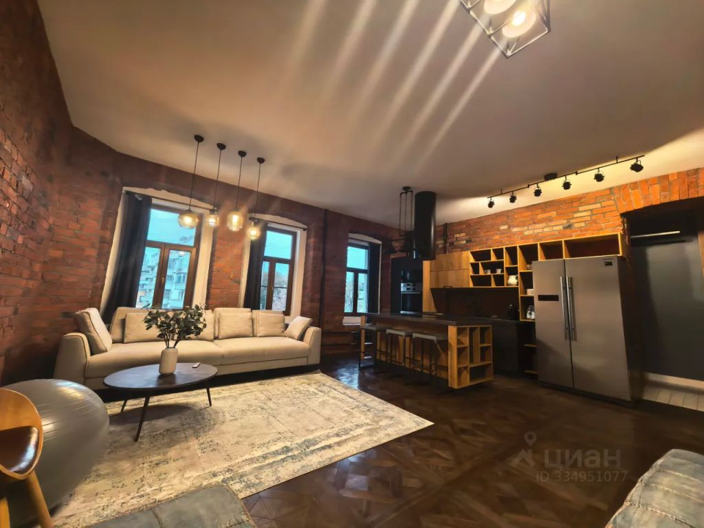 m. Novokuznetskaya: Apartment, 3-rooms
