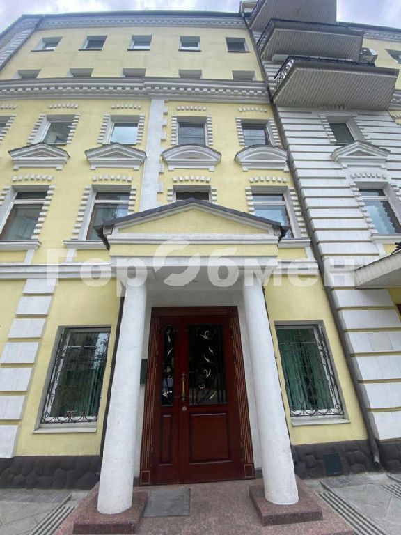 m. Barrikadnaya: Apartment, 3-rooms