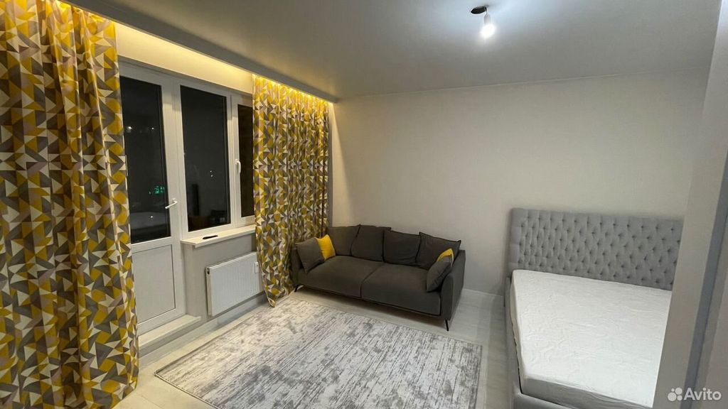 m. ZIL: Apartment, 1-rooms