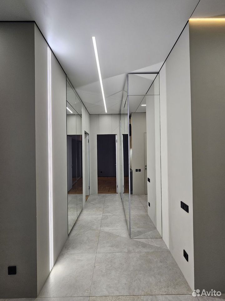 m. ZIL: Apartment, 2-rooms