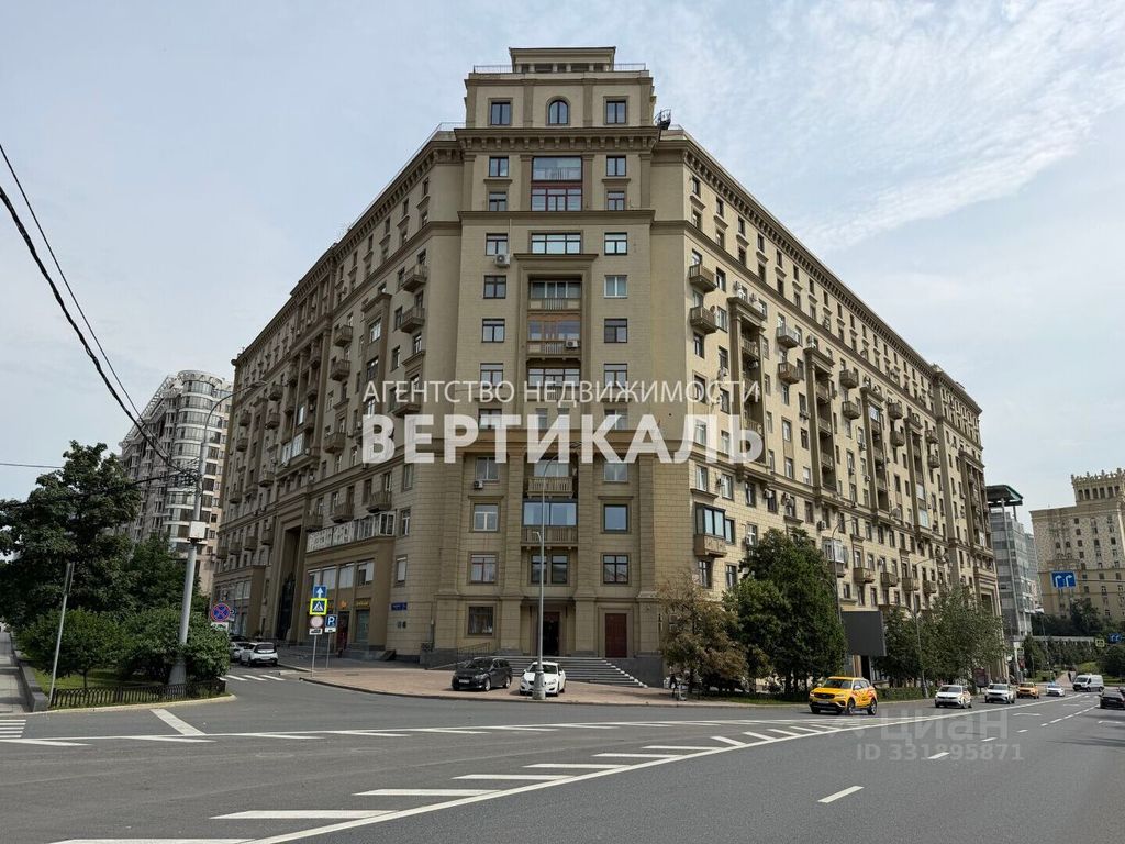 m. Smolenskaya: Apartment, 3-rooms