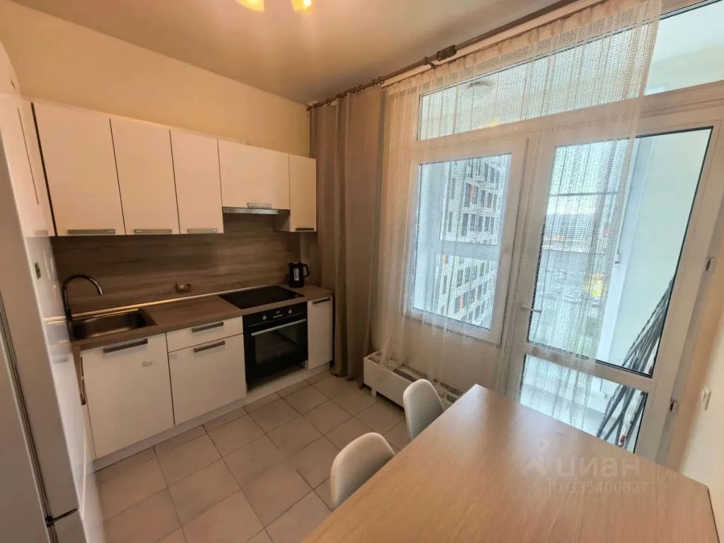 m. Lukhmanovskaya: Apartment, 1-rooms