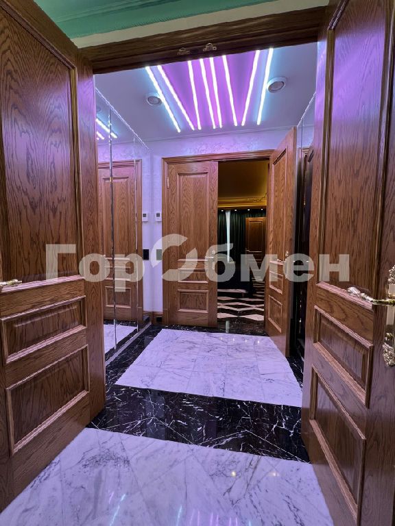 m. Lomonosovsky prospekt: Apartment, 3-rooms