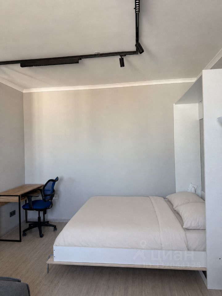 m. Grachevskaya: Apartment, studio