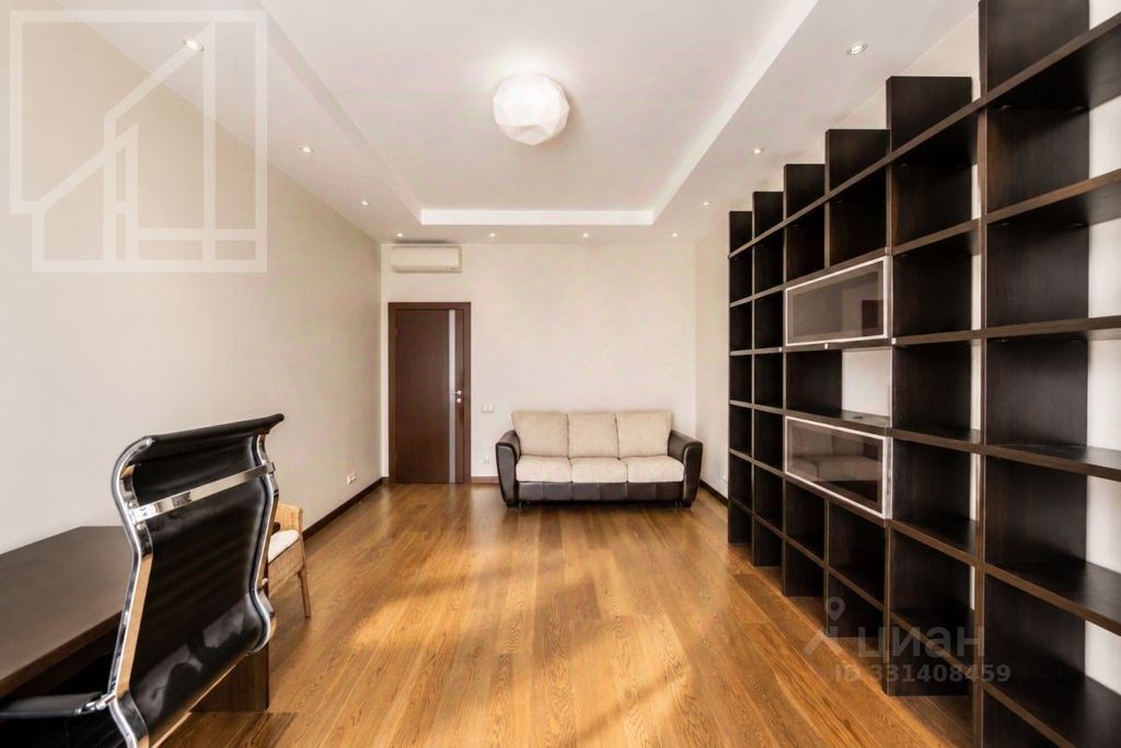 m. Chkalovskaya: Apartment, 3-rooms