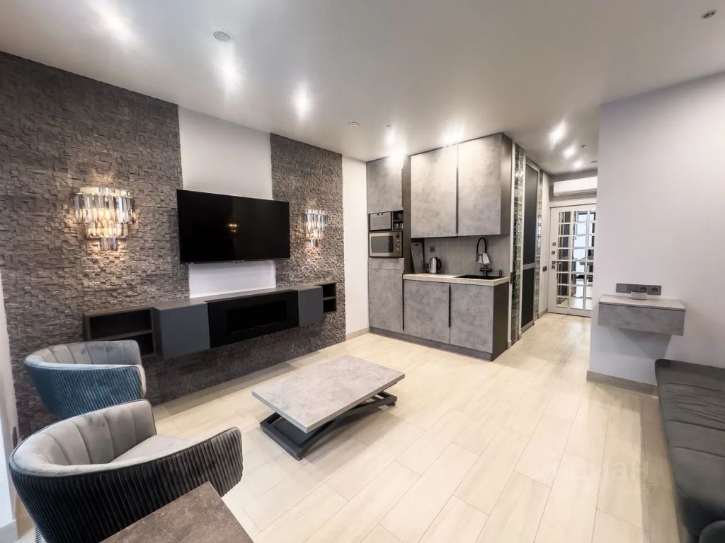 m. Novodachnaya: Apartment, studio