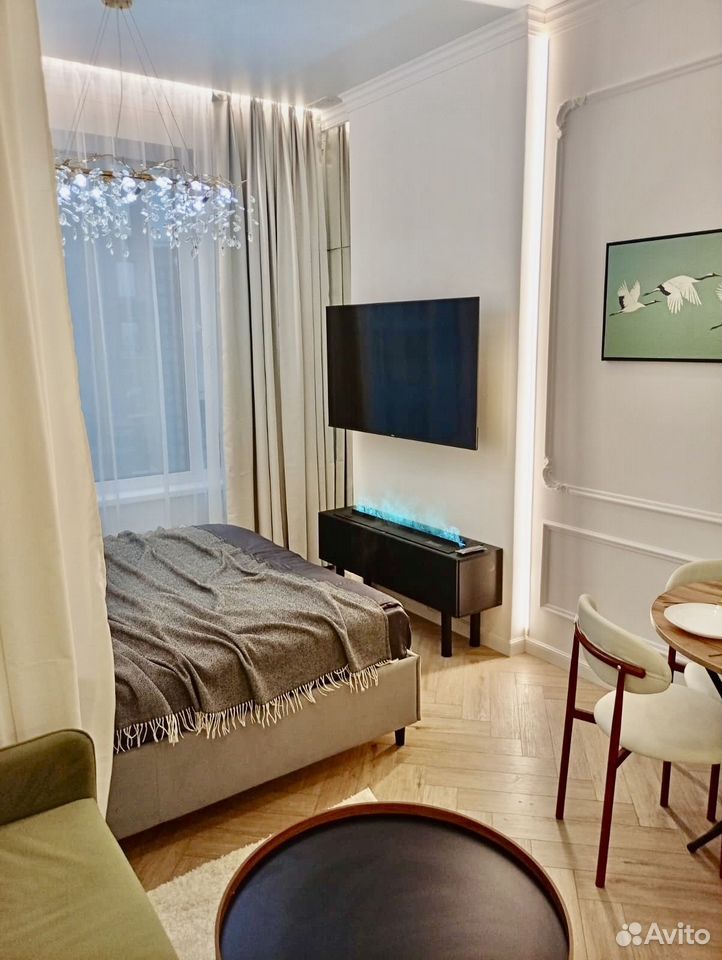 m. Verkhnie Kotly: Apartment, studio
