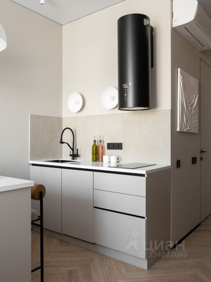 m. Tulskaya: Apartment, studio