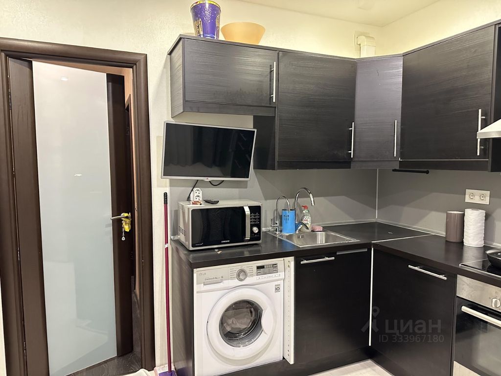 m. Molzhaninovo: Apartment, 2-rooms