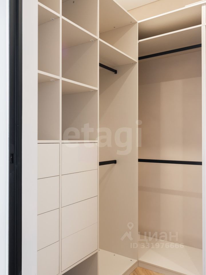 m. Serp i Molot: Apartment, 2-rooms