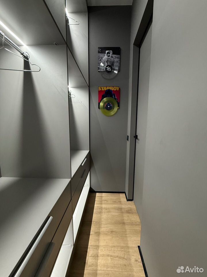 m. ZIL: Apartment, 1-rooms