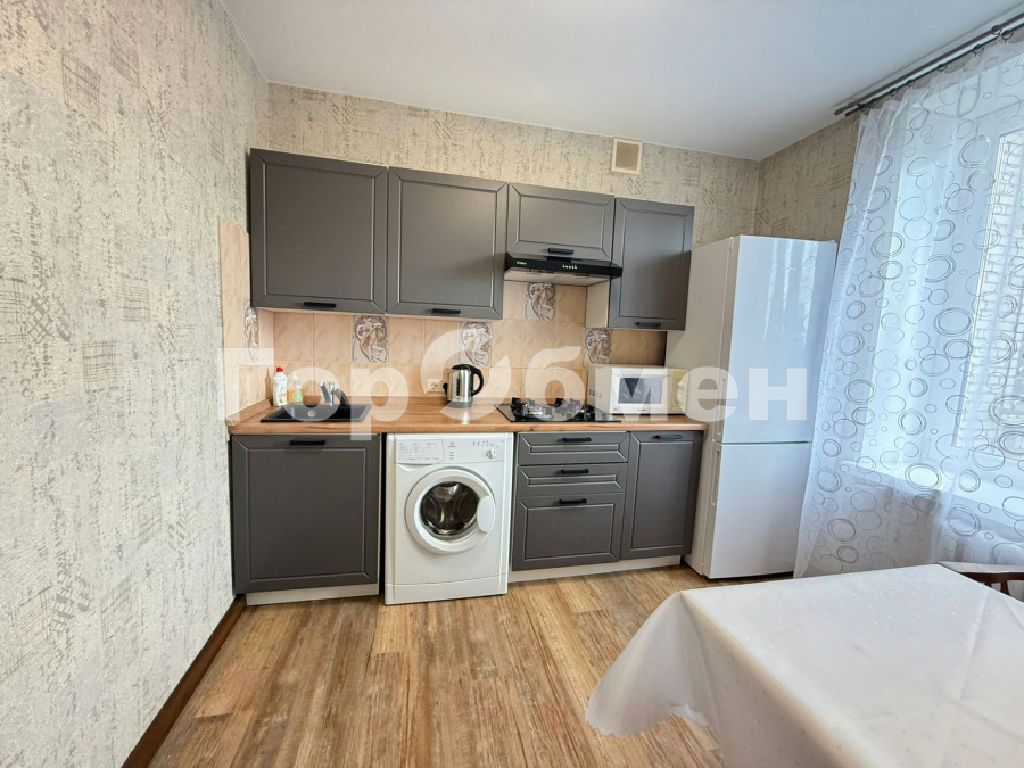 m. Lomonosovsky prospekt: Apartment, 2-rooms