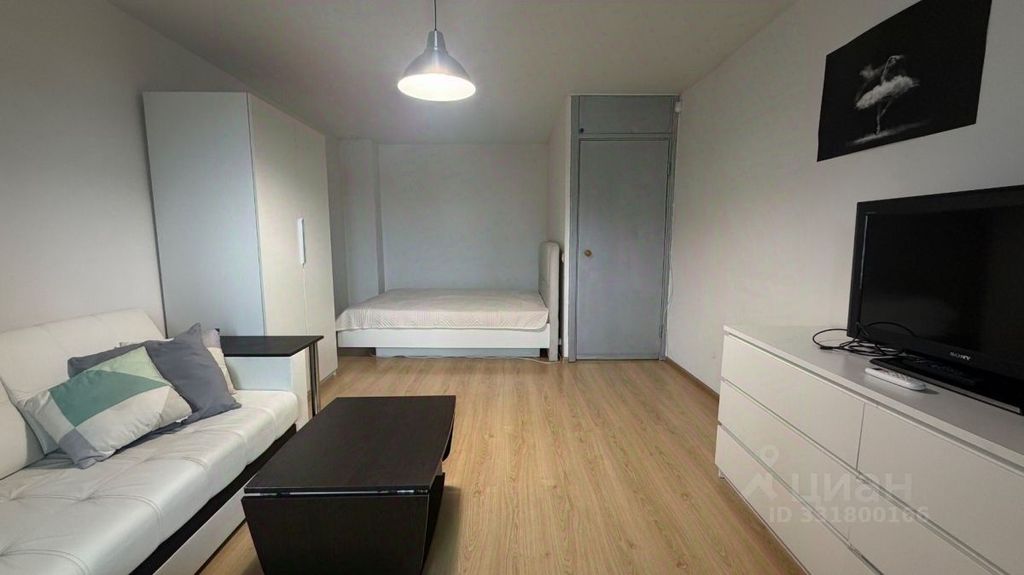 m. Polyanka: Apartment, 1-rooms