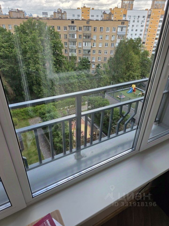 m. Rabochy Poselok: Apartment, 2-rooms