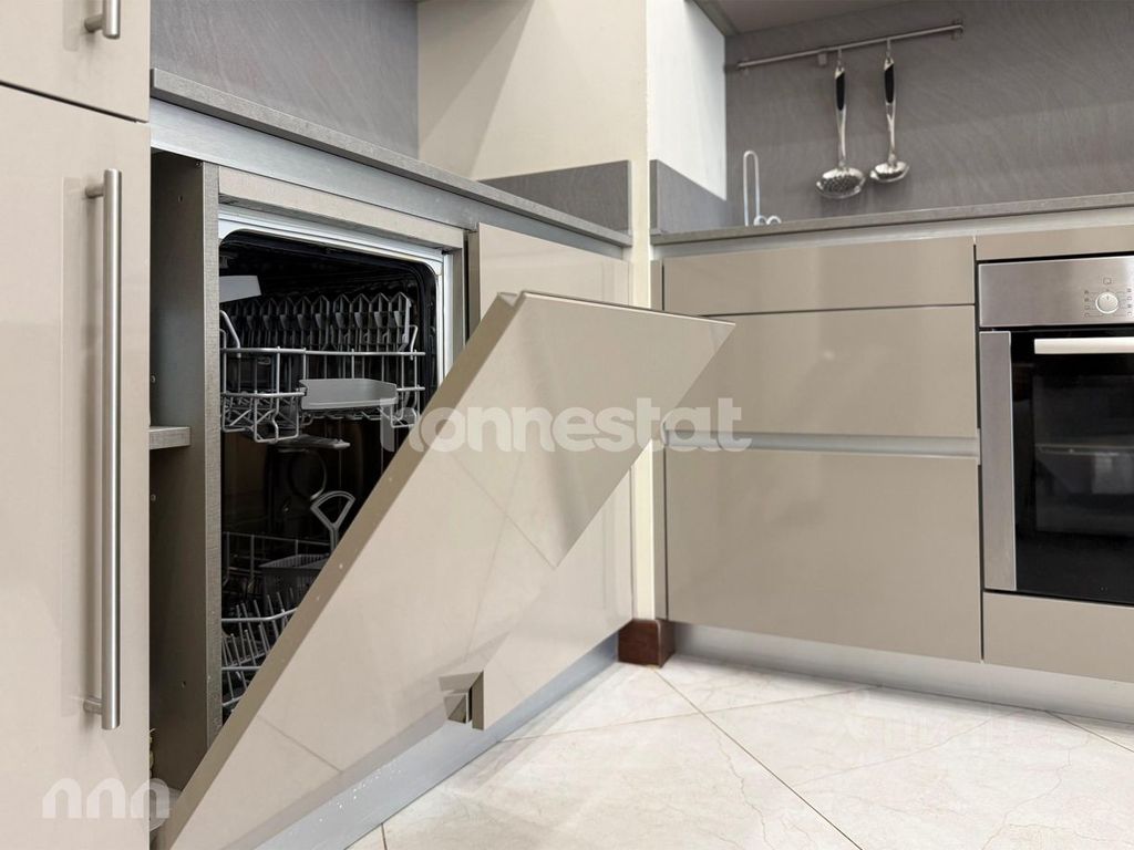 m. Shelepikha: Apartment, 2-rooms