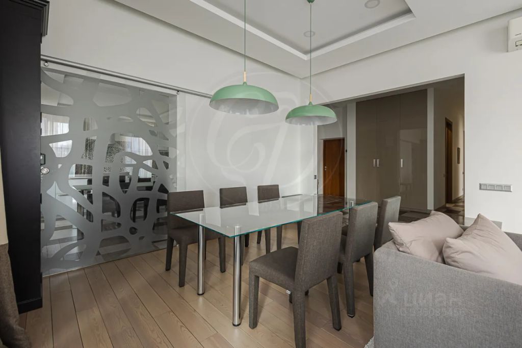 m. Smolenskaya: Apartment, 4-rooms