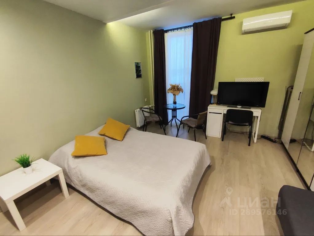 m. Pyatnitskoe shosse: Apartment, studio