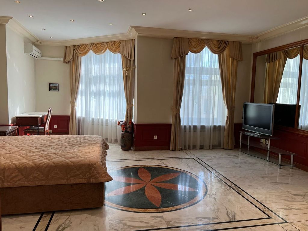 m. Mayakovskaya: Apartment, 1-rooms