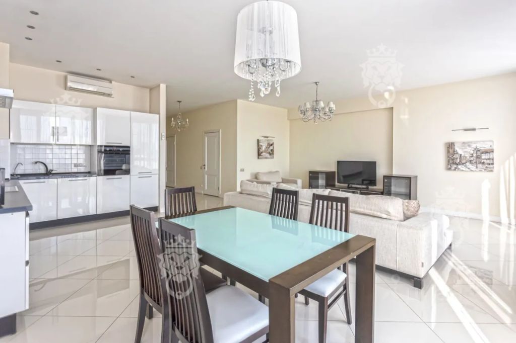 m. Grazhdanskaya: Apartment, 3-rooms
