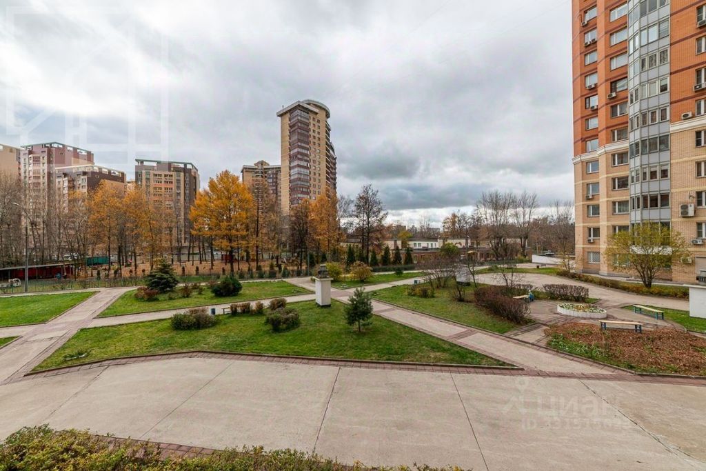 m. Prospekt Vernadskogo: Apartment, 3-rooms