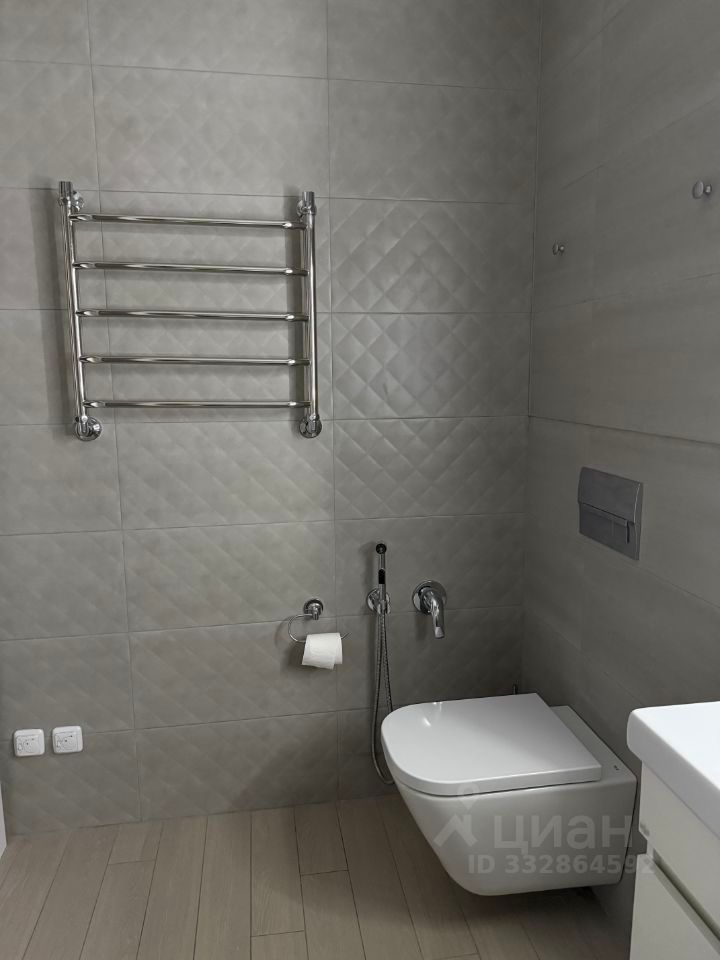 m. ZIL: Apartment, 1-rooms
