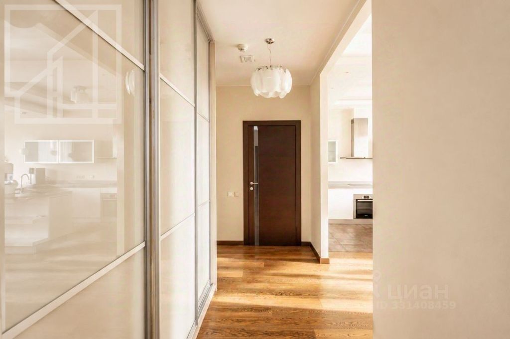 m. Chkalovskaya: Apartment, 3-rooms