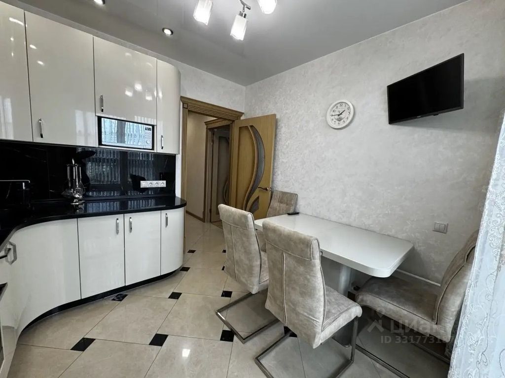 m. Molzhaninovo: Apartment, 2-rooms