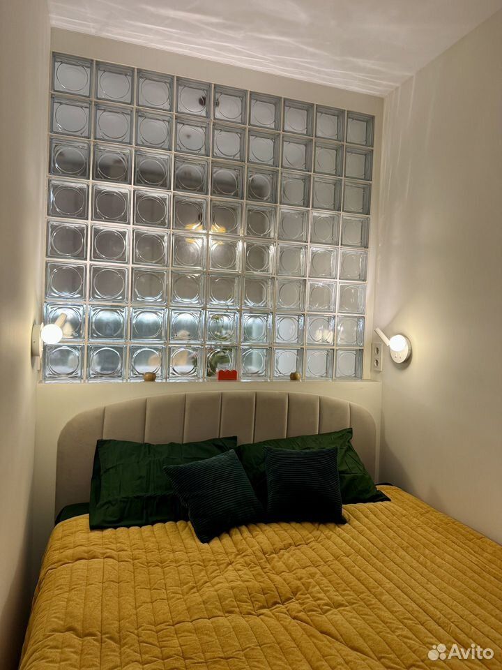 m. Maryina Roscha: Apartment, studio