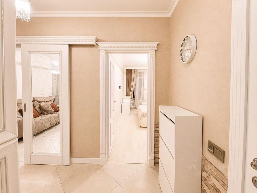 m. Narodnoe Opolchenie: Apartment, 2-rooms