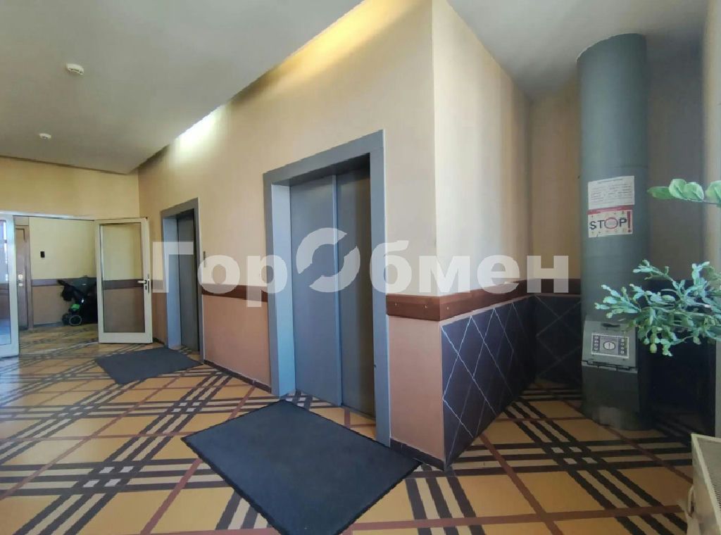 m. Narodnoe Opolchenie: Apartment, 2-rooms