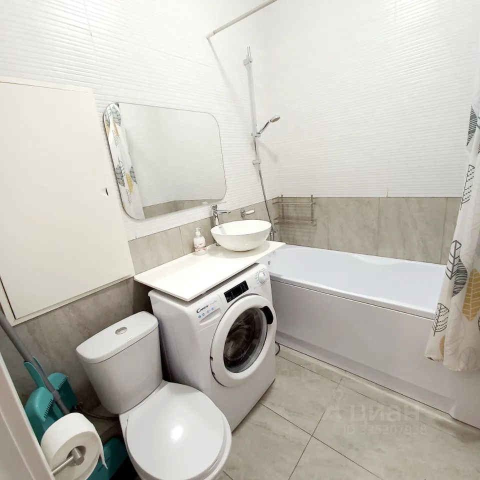 m. Strogino: Apartment, studio