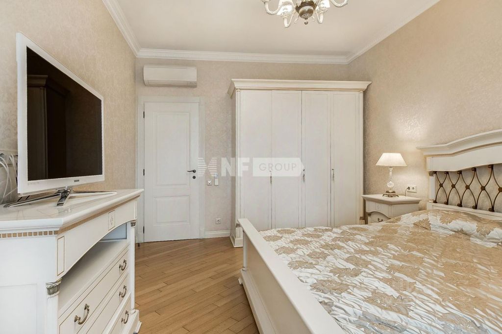 m. Lomonosovsky prospekt: Apartment, 3-rooms