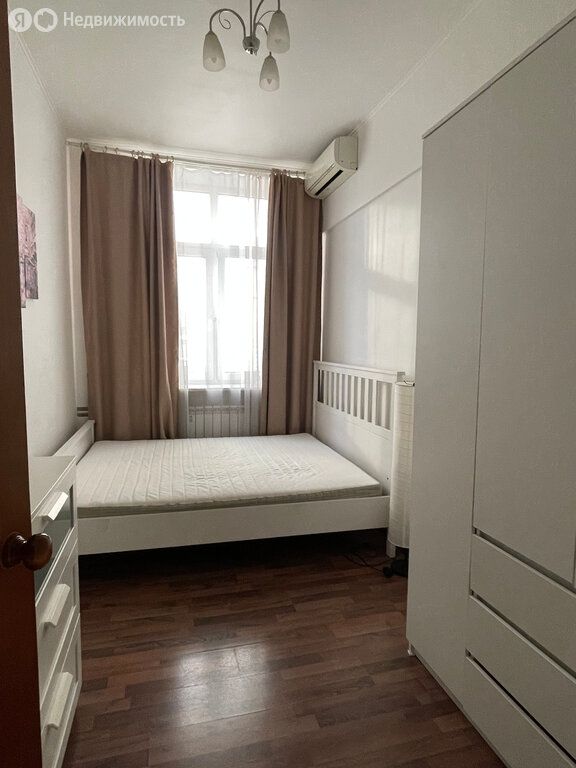 m. Novokuznetskaya: Apartment, 2-rooms