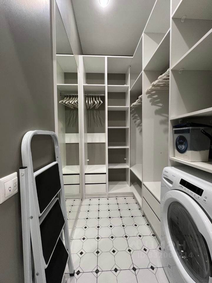 m. ZIL: Apartment, 2-rooms