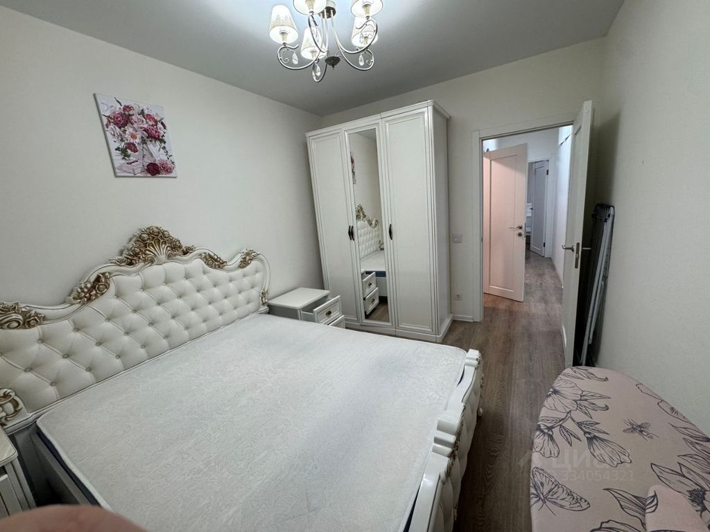 m. Nekrasovka: Apartment, 3-rooms
